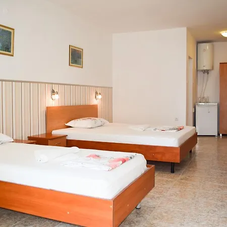 стела маре Къща за гости Равда